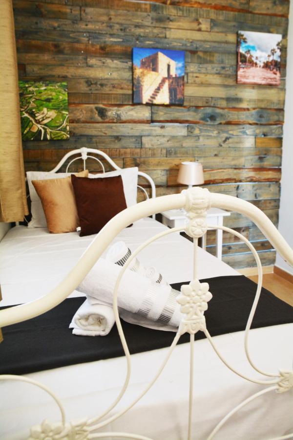 Bed and Breakfast Joseluce Gudja Екстер'єр фото